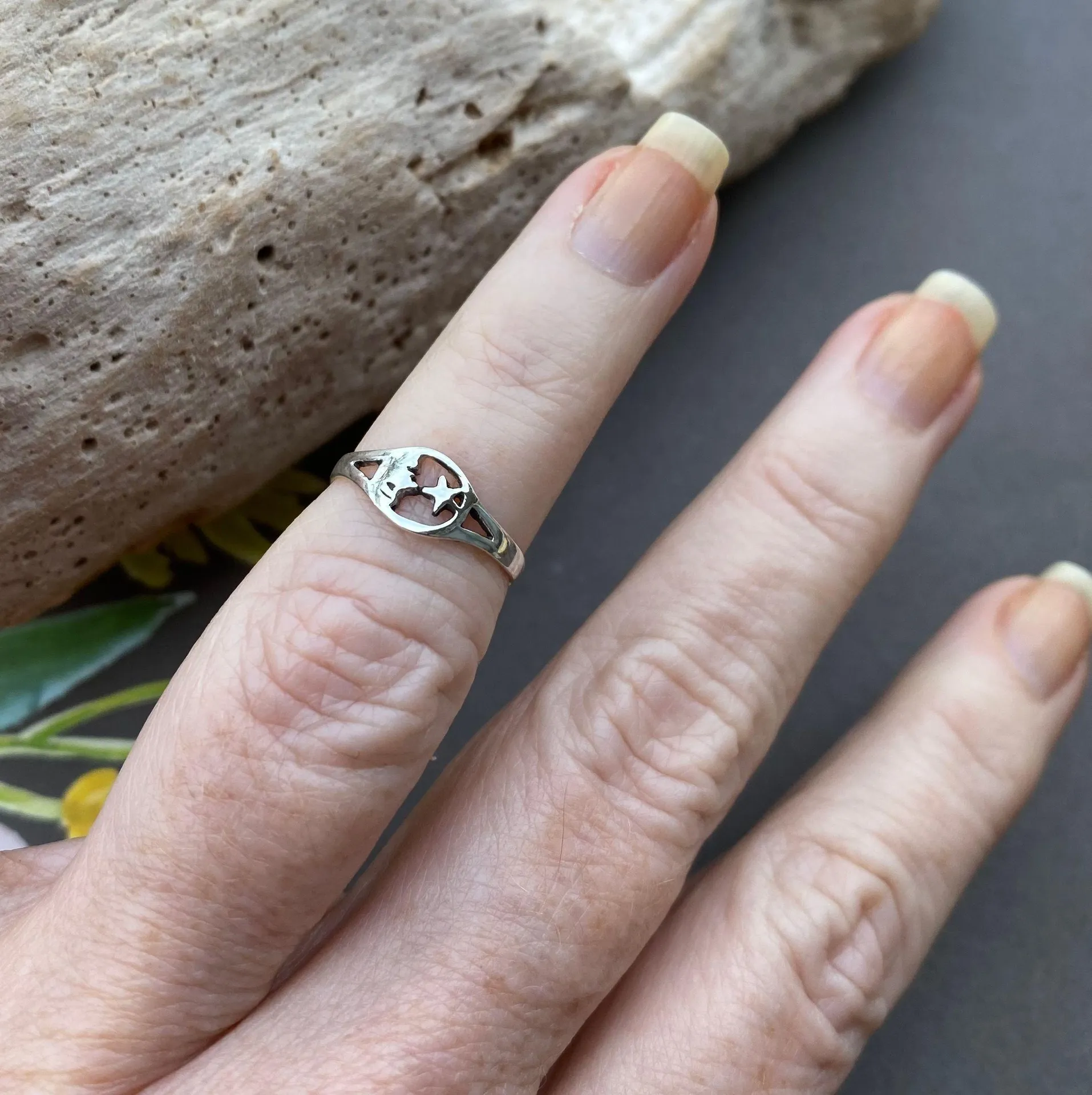 Sterling Silver Man On The Moon Toe/Midi Ring - Image 3