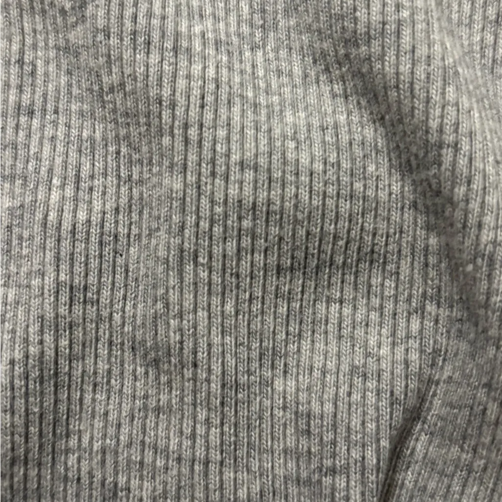 Brandy Melville Heather Gray Ribbed Top Size M - Image 4
