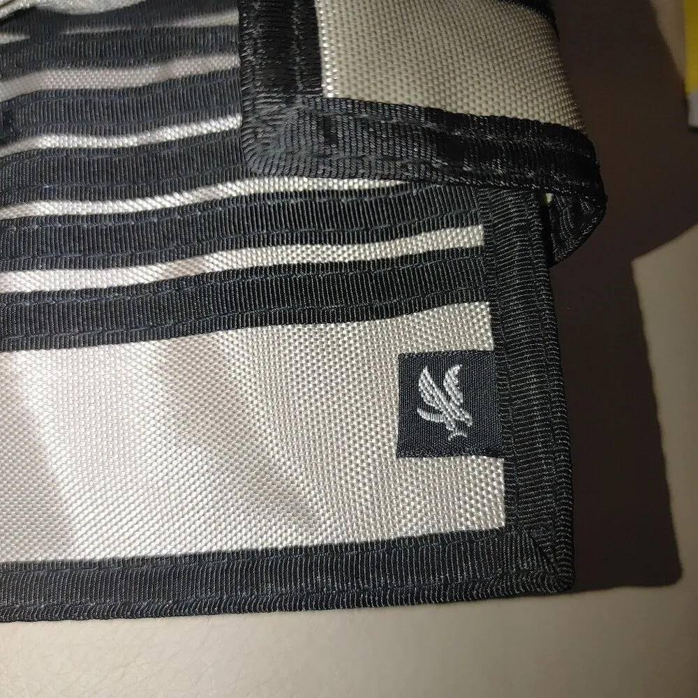 Boyt Break Away Bi Fold Wallet Wristlet Strap Coin Pocket Vintage Brown Red - Image 4