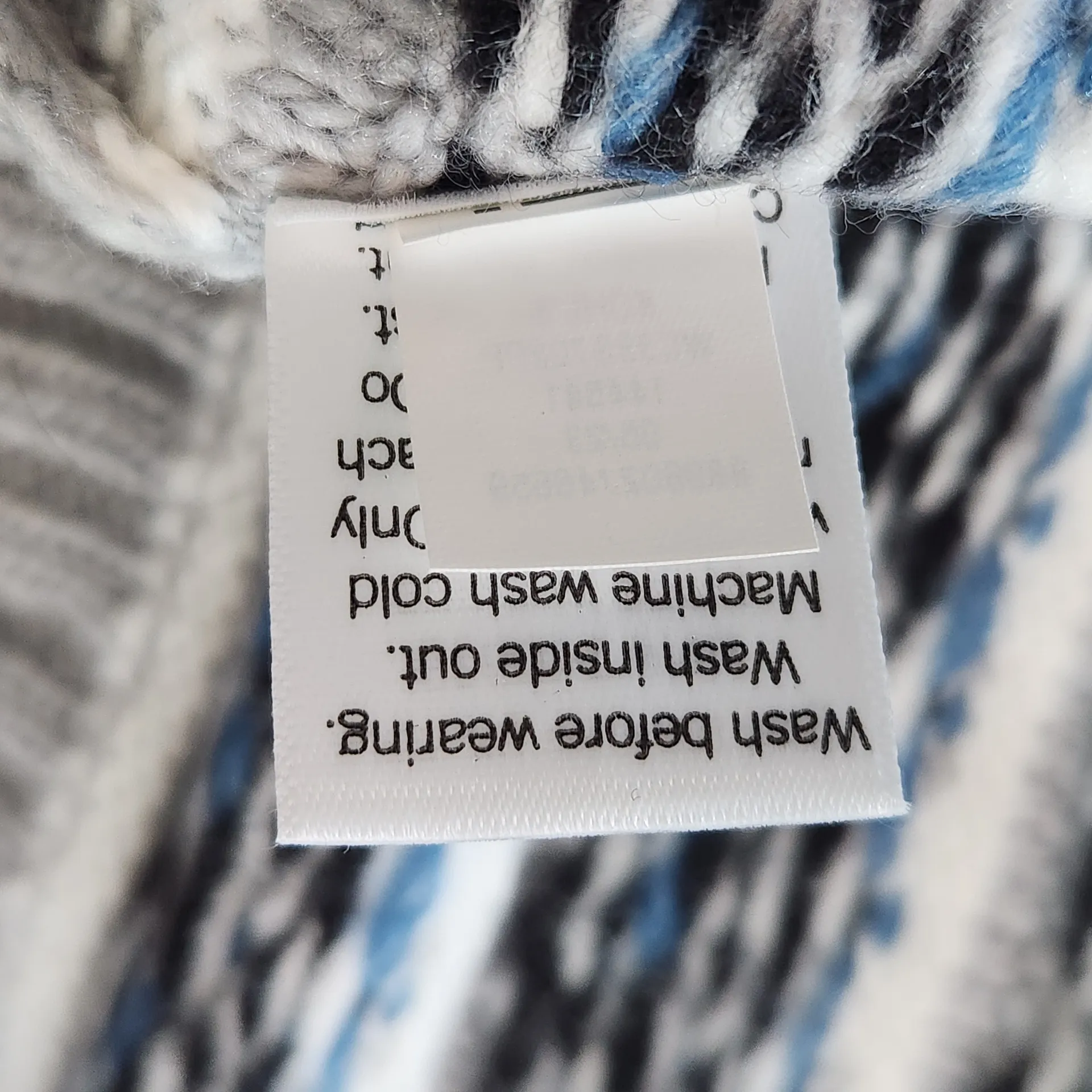 Croft & Barrow Gray Print Knit Sweater NWT Size 3X Gray and Black Sweater - Image 7