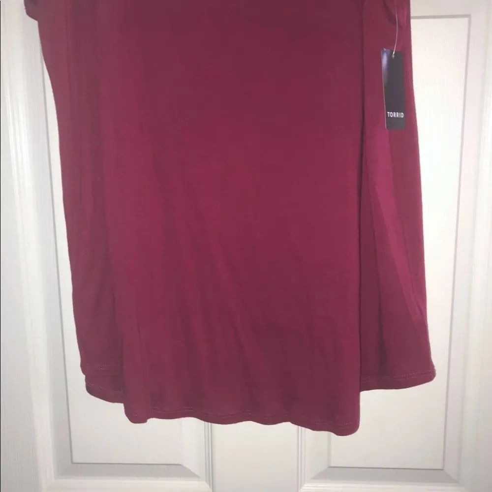 NWT Torrid Ladies T Shirt - Image 3