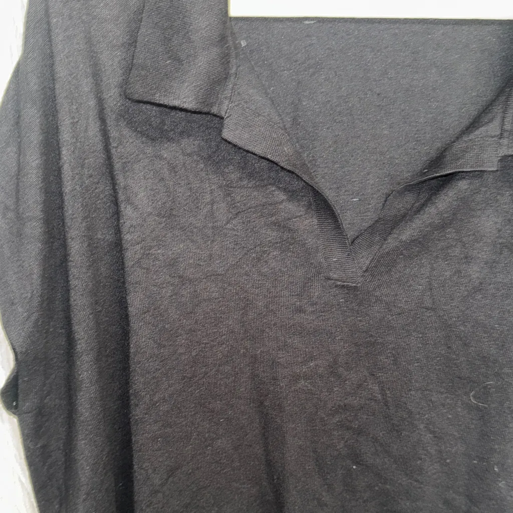 Calvin Klein Women's Black V-Neck Sweater - Image 3