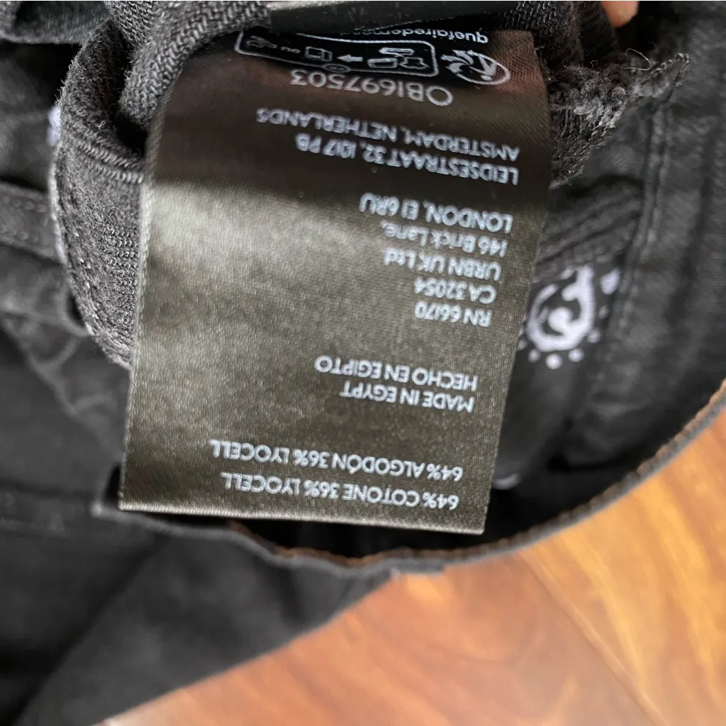 31S We the Free Good Luck Mid Rise Barrel Jeans Relaxed Black NWT - Image 4