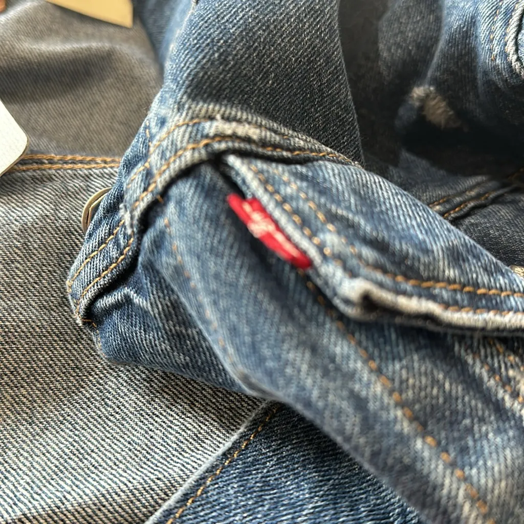 NWOT LEVI'S 90S TRUCKER JACKET Blue Distressed - Image 5