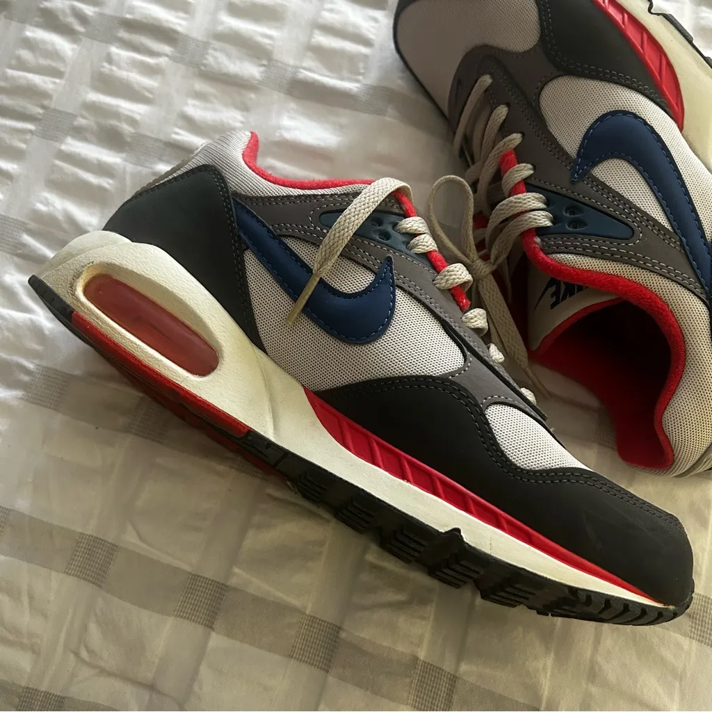 Womens Nike Air Max Correlate sneakers size 9 Neutral Grey - Image 3