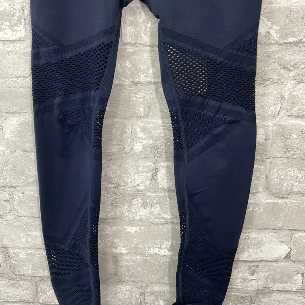 Fabletics MOSAIC HIGH-WAISTED 7/8 Leggings - Image 3