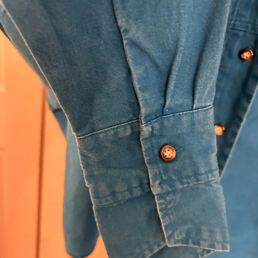 Chaparral Ridge Vintage extended V sleeve knot tie faded turquoise Jean shirt Size M - Image 7