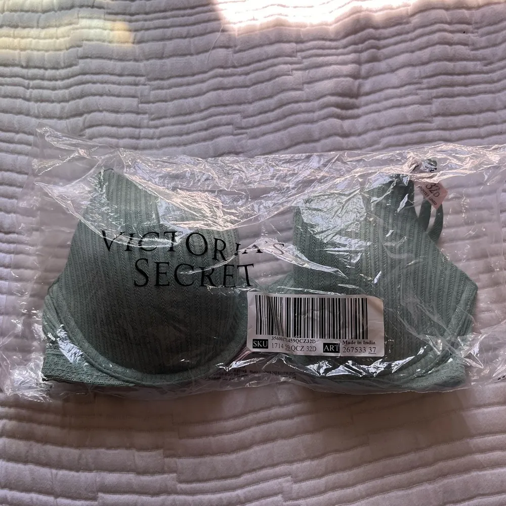 Push-Up Perfect Shape Pointelle Bra - Image 4