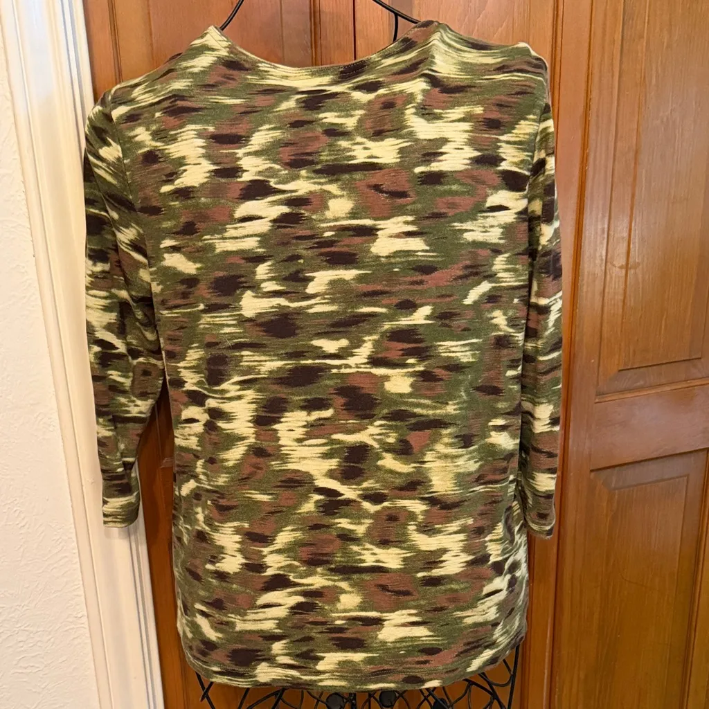 🪖🪖🪖BOGOHO🪖🪖🪖Rebecca Malone Camouflage Patterned Top—Medium - Image 6