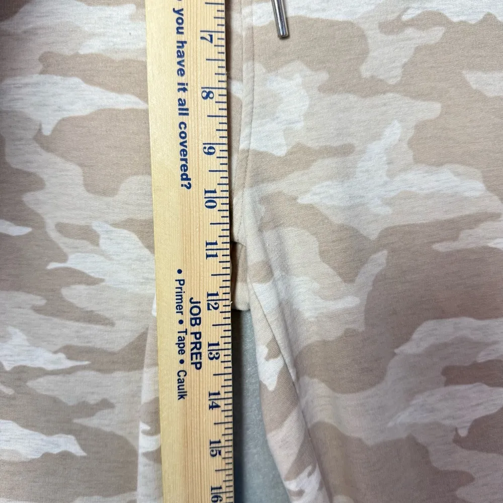 Athleta Balance Printed Jogger in Light Oatmeal Camo size XXS - Image 5