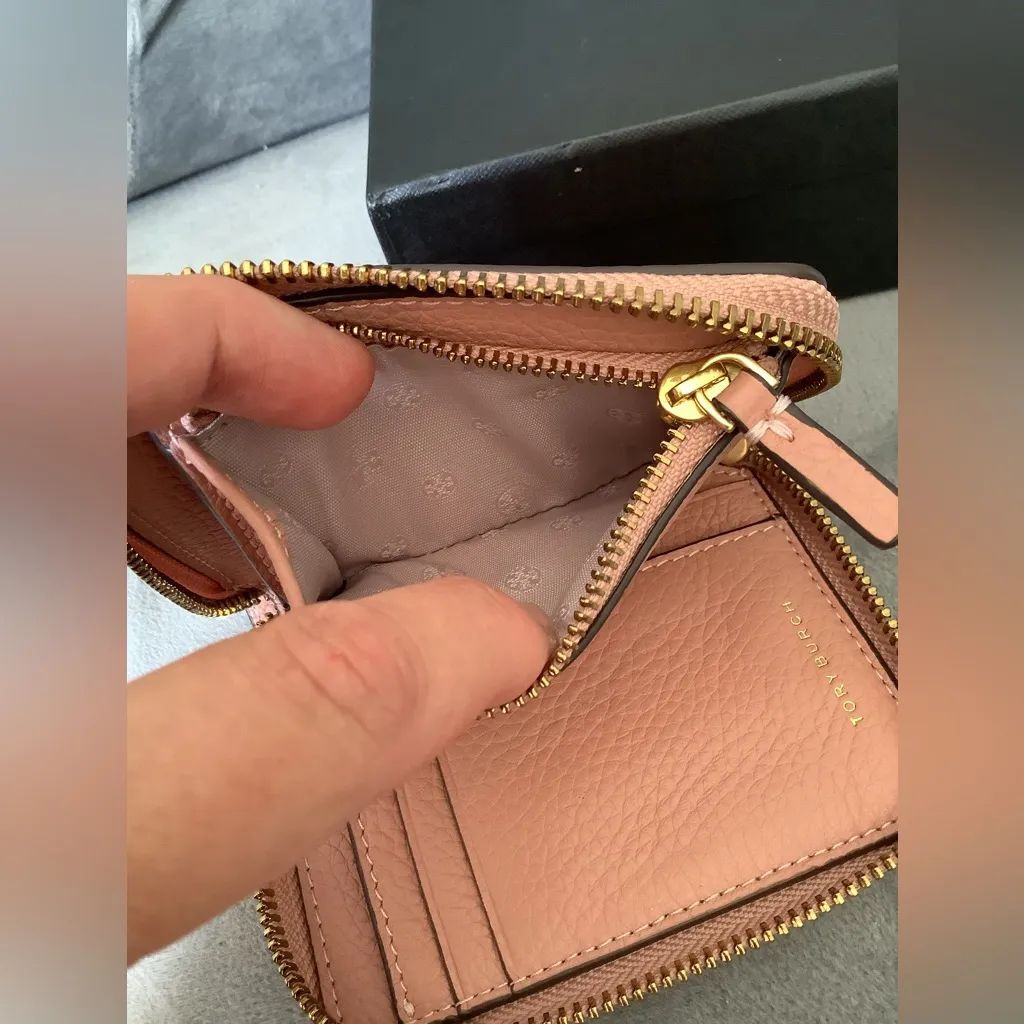 Tory Burch wallet LIKE NEW 🌷🌷🌷 - Image 6