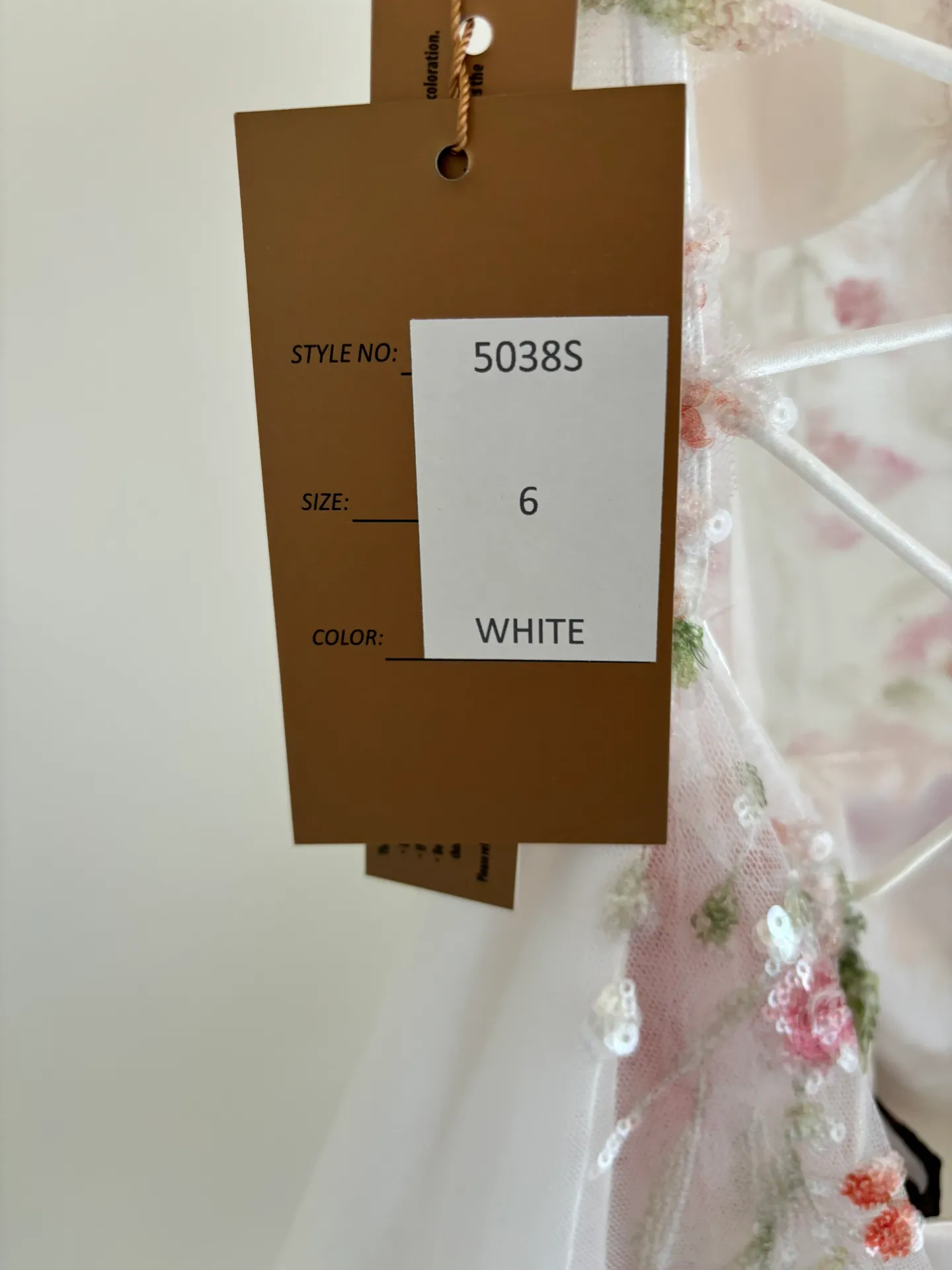 Homecoming Dress White Size 6 - Image 4