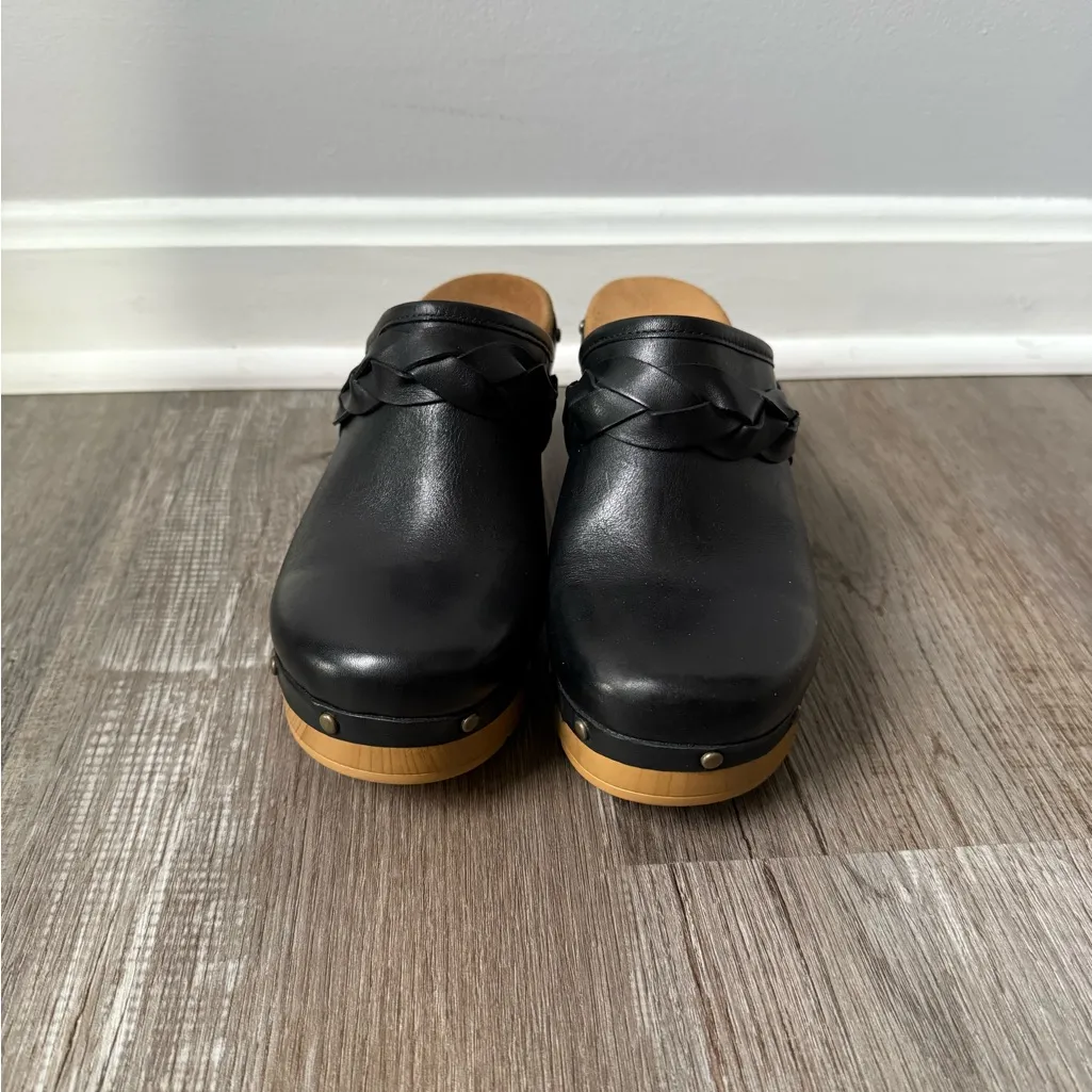 Clark’s Artisan Ledella Meg Black Leather Clogs Mule Heels Wooden Heel Size 6 - Image 12