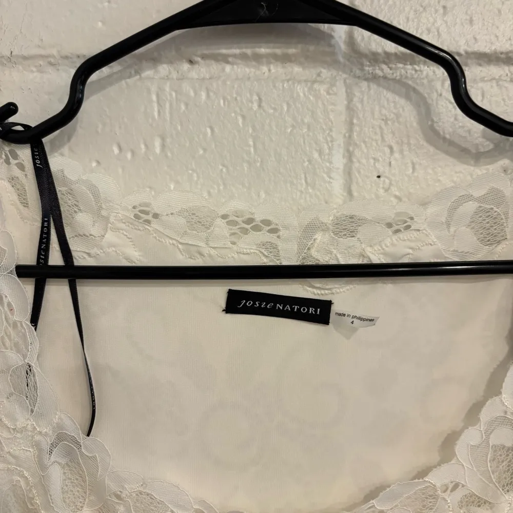 Josie Natori white lace dress - Image 4