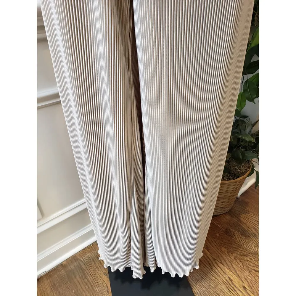 Champagne Pleated Lounge Set 2 - Image 11