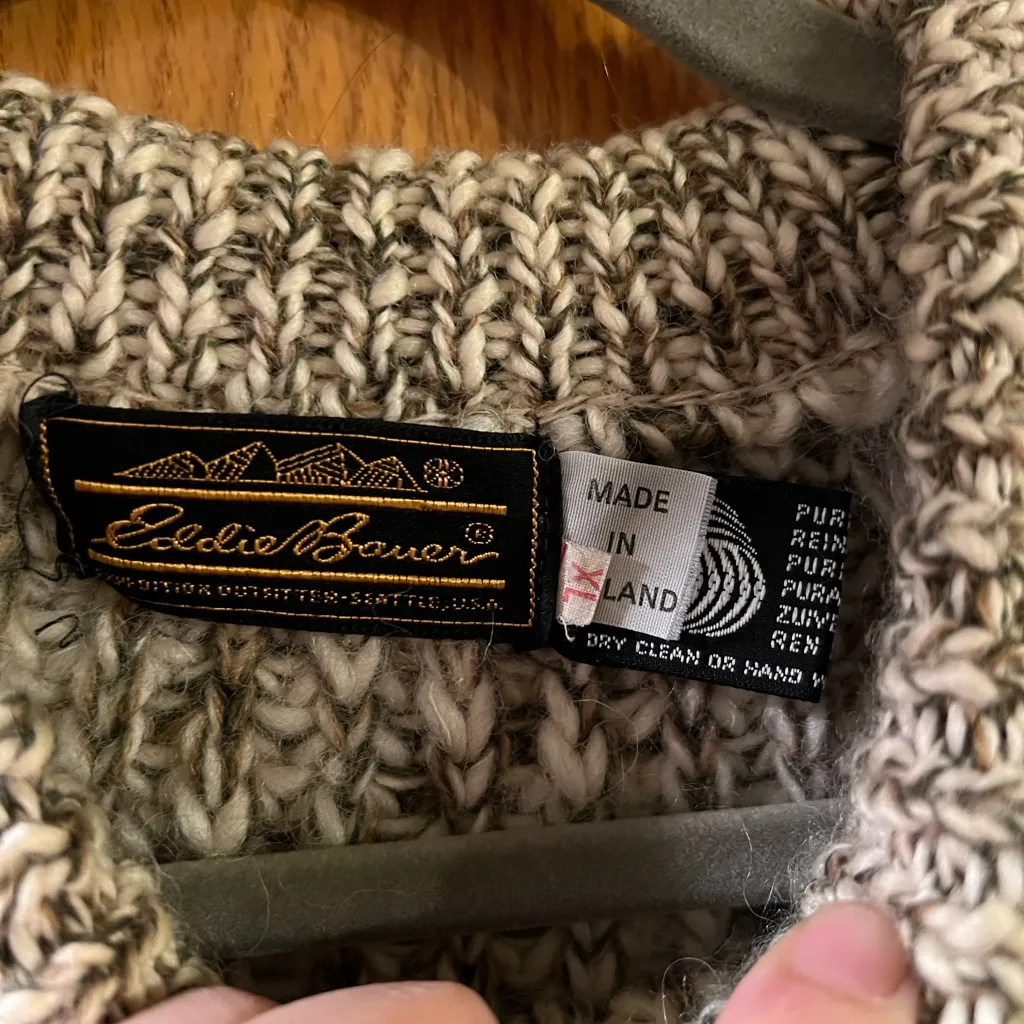 VTG Eddie Bauer wool Chunky Knit Sweater in Gray and Cream - Image 6