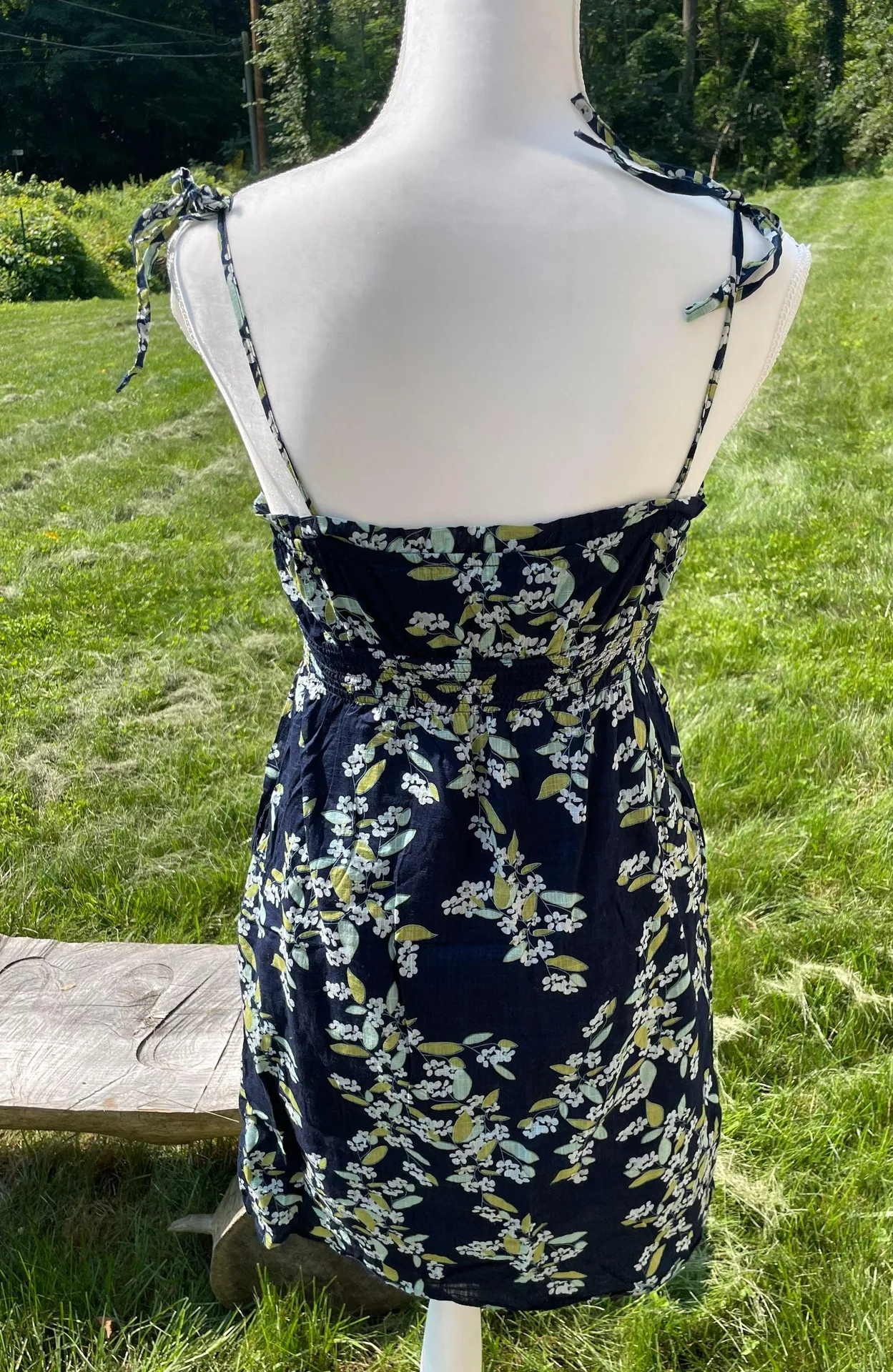 Old Navy tie spaghetti strap dress - Image 2