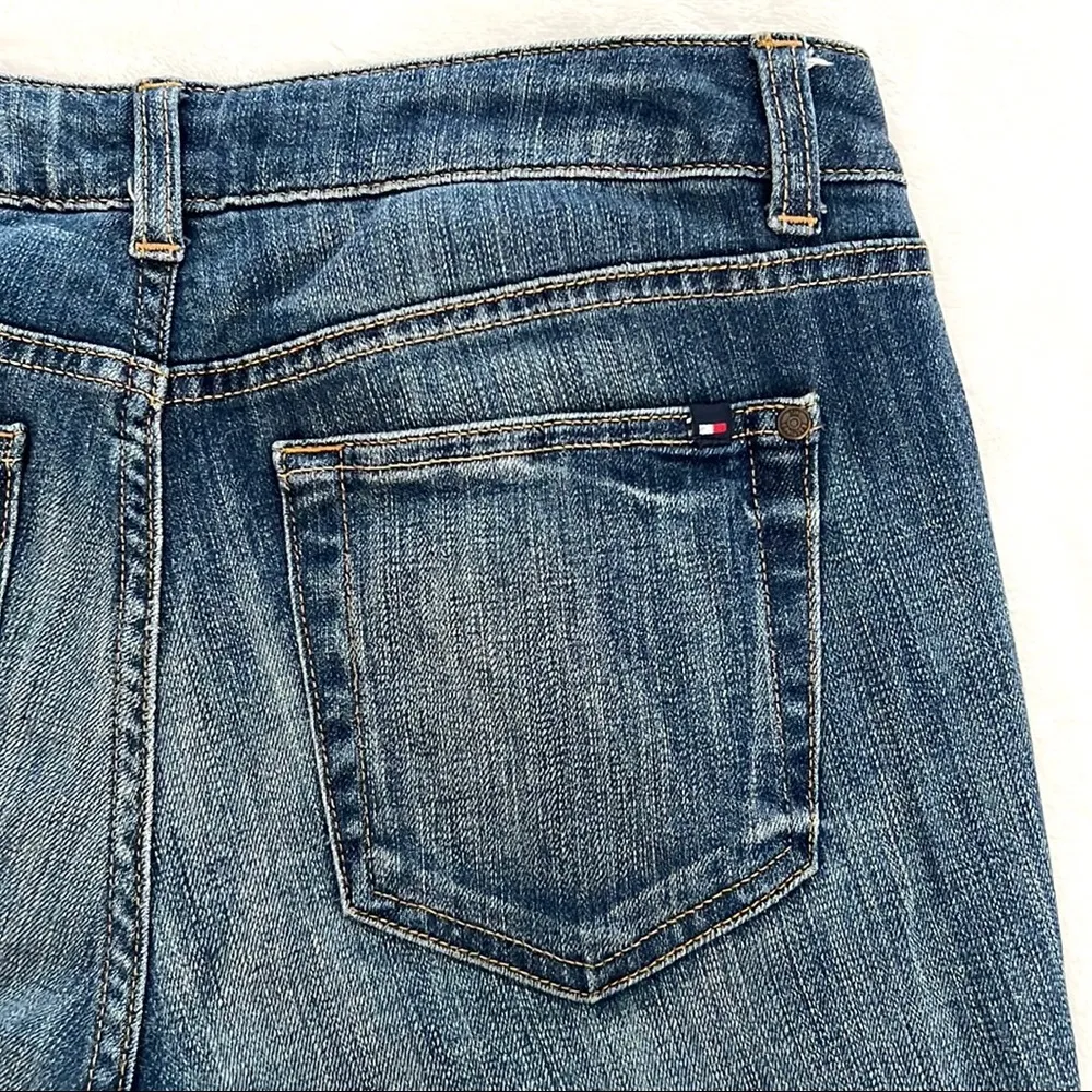 Tommy Hilfiger  Women’s Patchwork Boyfriend Cropped Jeans - Image 4