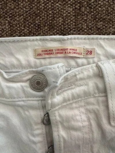 Ribcage Straight Ankle Levi’s Jeans - Image 4