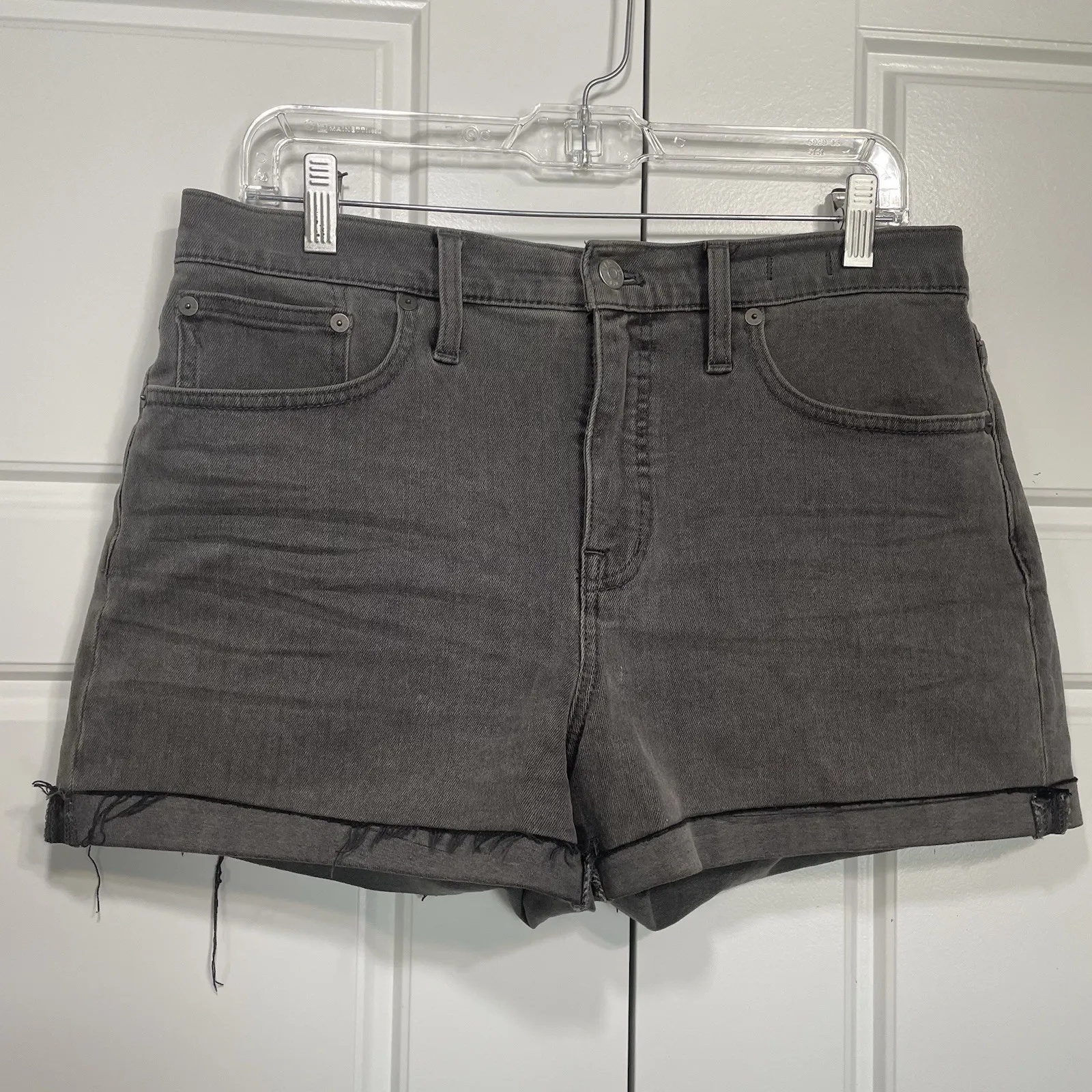 Madewell High Rise Denim Shorts‎ Gray Wash Cuffed Raw Hem Casual Sz 28 - Image 4