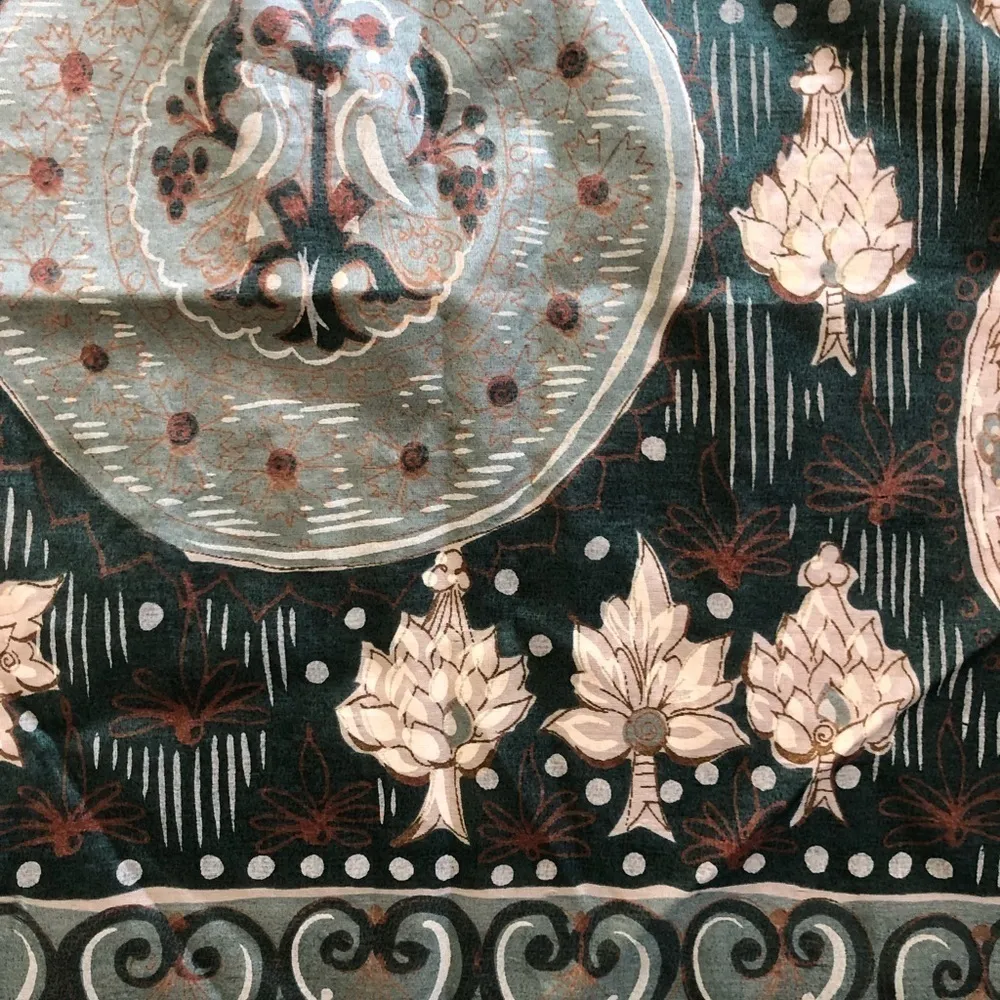 VTG Silk Hand Rolled Scarf European High Middle Ages Royalty Hearts 33X33 Retro Blue - Image 7