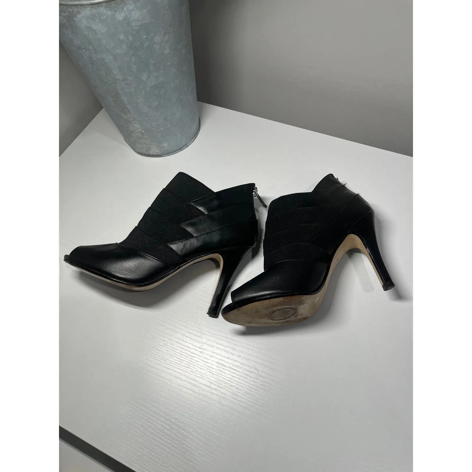 Adrienne Vittadini Black Leather Peep Toe Stiletto Booties Heels Size 6M - Image 3