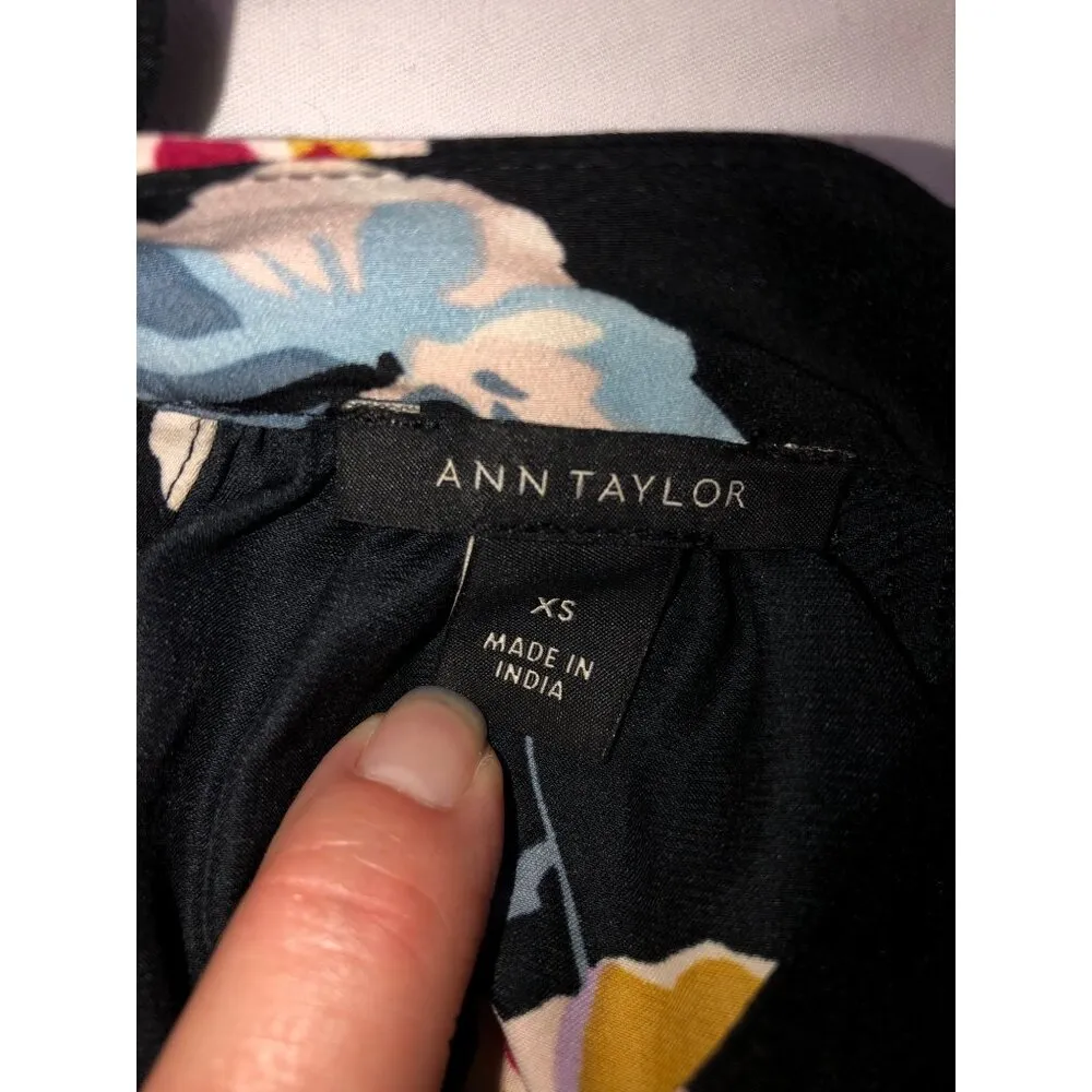 Ann Taylor XS Blooming Pansy Floral Black Blouse Long Sleeves Career Office Work - Image 5