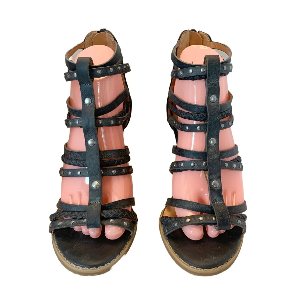 CROWN VINTAGE BLACK LEATHER STUDDED STRAPPY WEDGE HEEL SANDALS (8M) Size 8 - Image 3