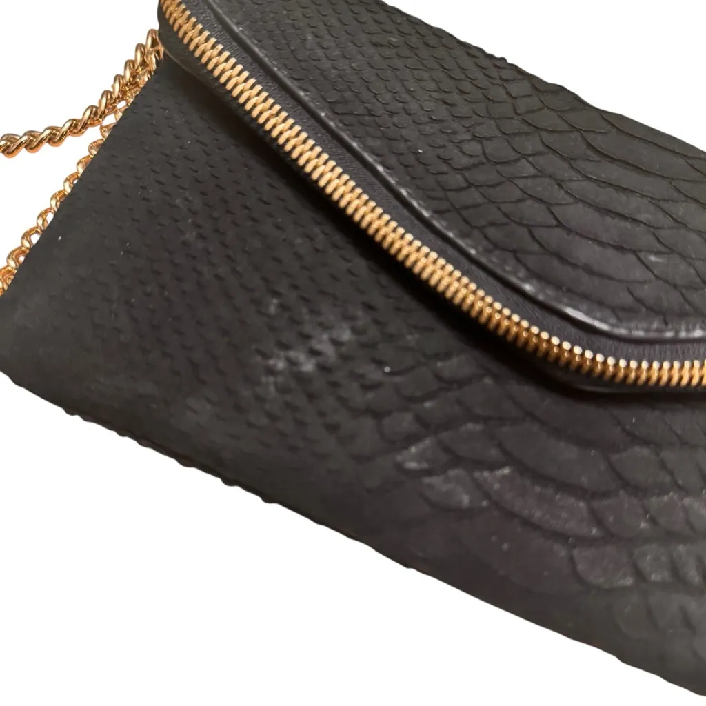 Henri Bendel Black Embossed Leather Wristlet Clutch 7x5 Gold Chain Rare Bag GUC - Image 12
