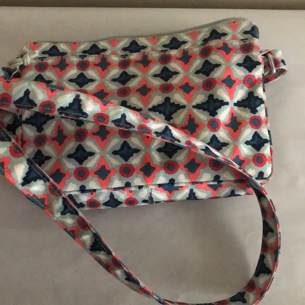 Vera Bradley LITTLE HIPSTER water geo crossbody Purse Shoulder lighten up  RFID - Image 6