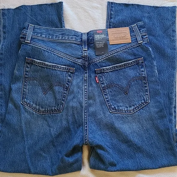 Levis Ribcage Straight Ankle - Image 2