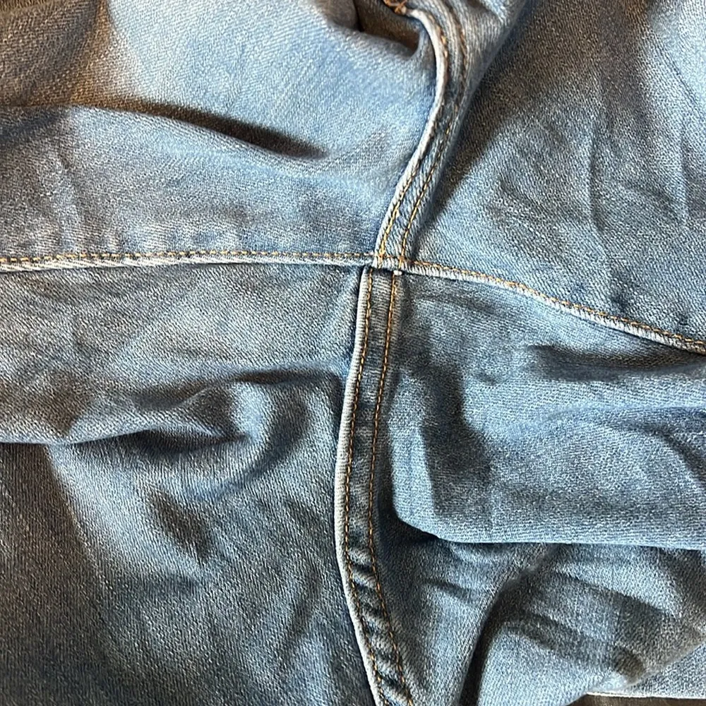 Levi’s 726 Flare Light Wash Distressed Jean Size 34 * Hemmed Inseam - Image 6