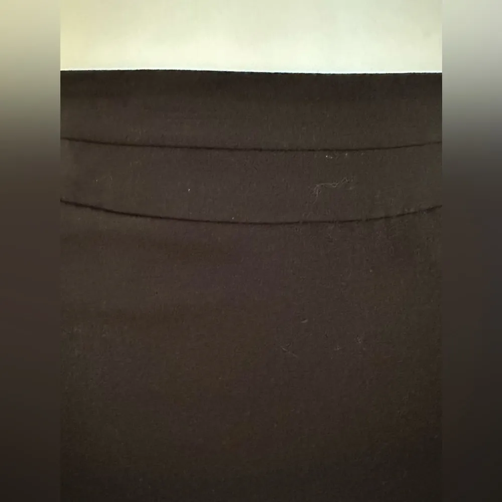George Black Midi Skirt Closure Zipper In Back Fully Lined Liner Has Rip Sz 16 - Image 2