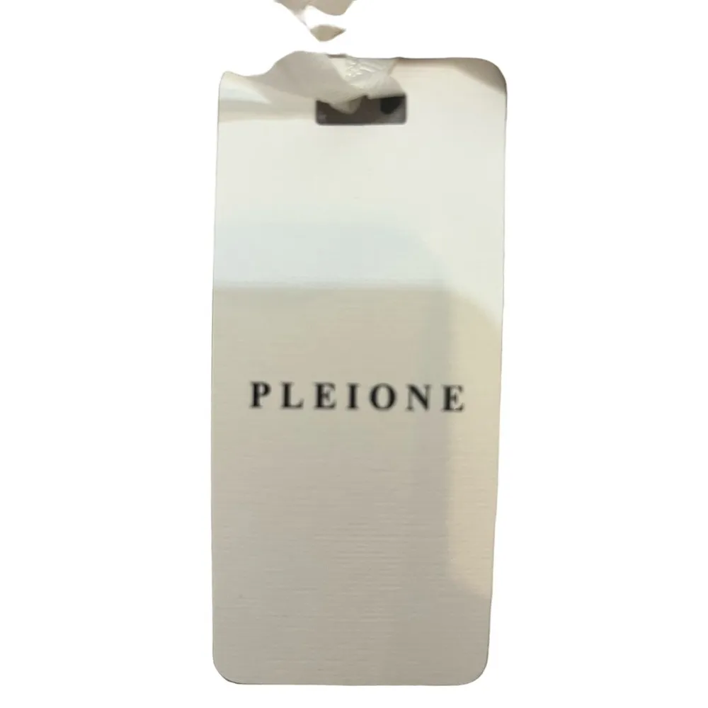 Woman’s medium pleione dress tank top with tie around neck (nwt) (b58) - Image 4