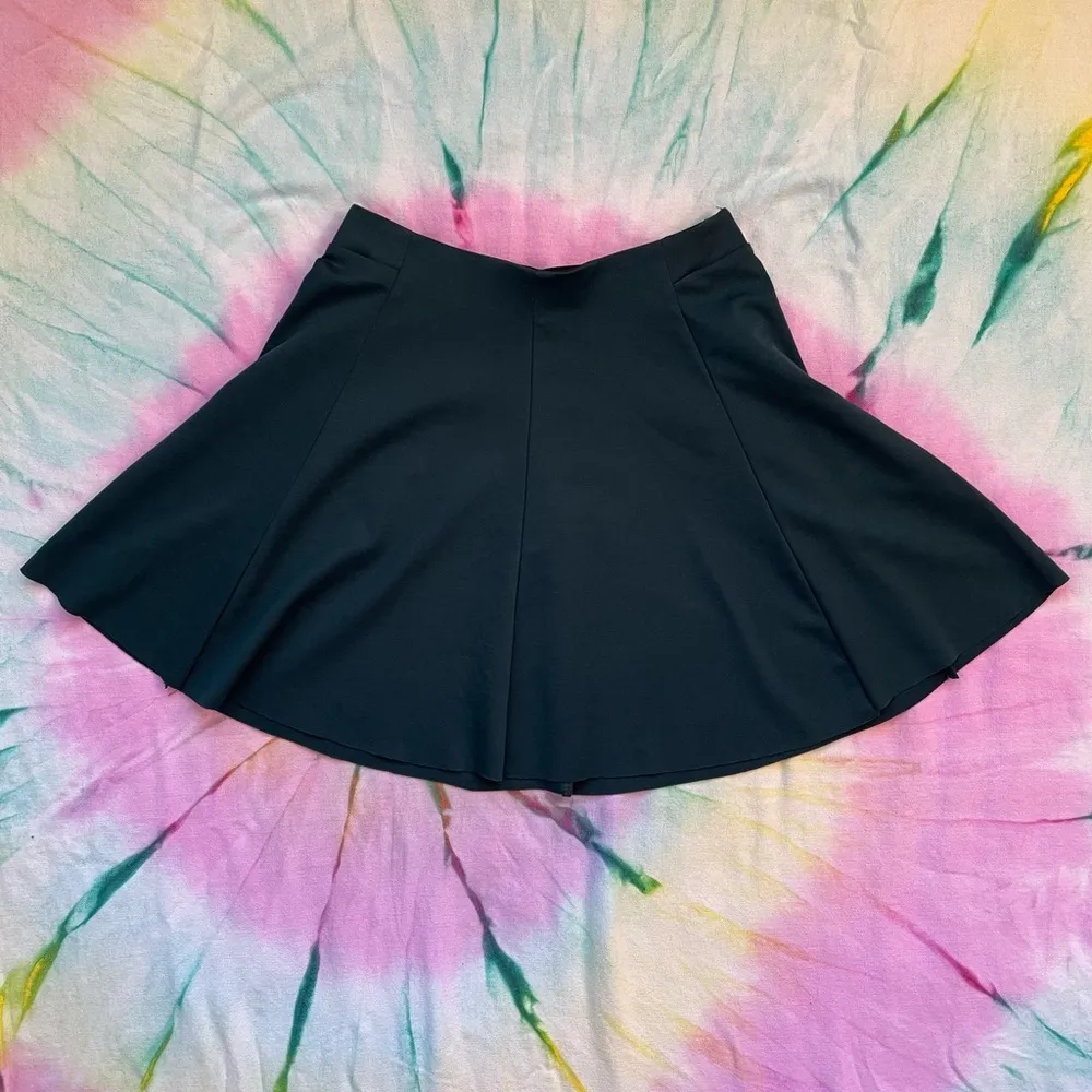 Emerald Elastic Waist A-Line Mini Skirt | Size M - Image 3