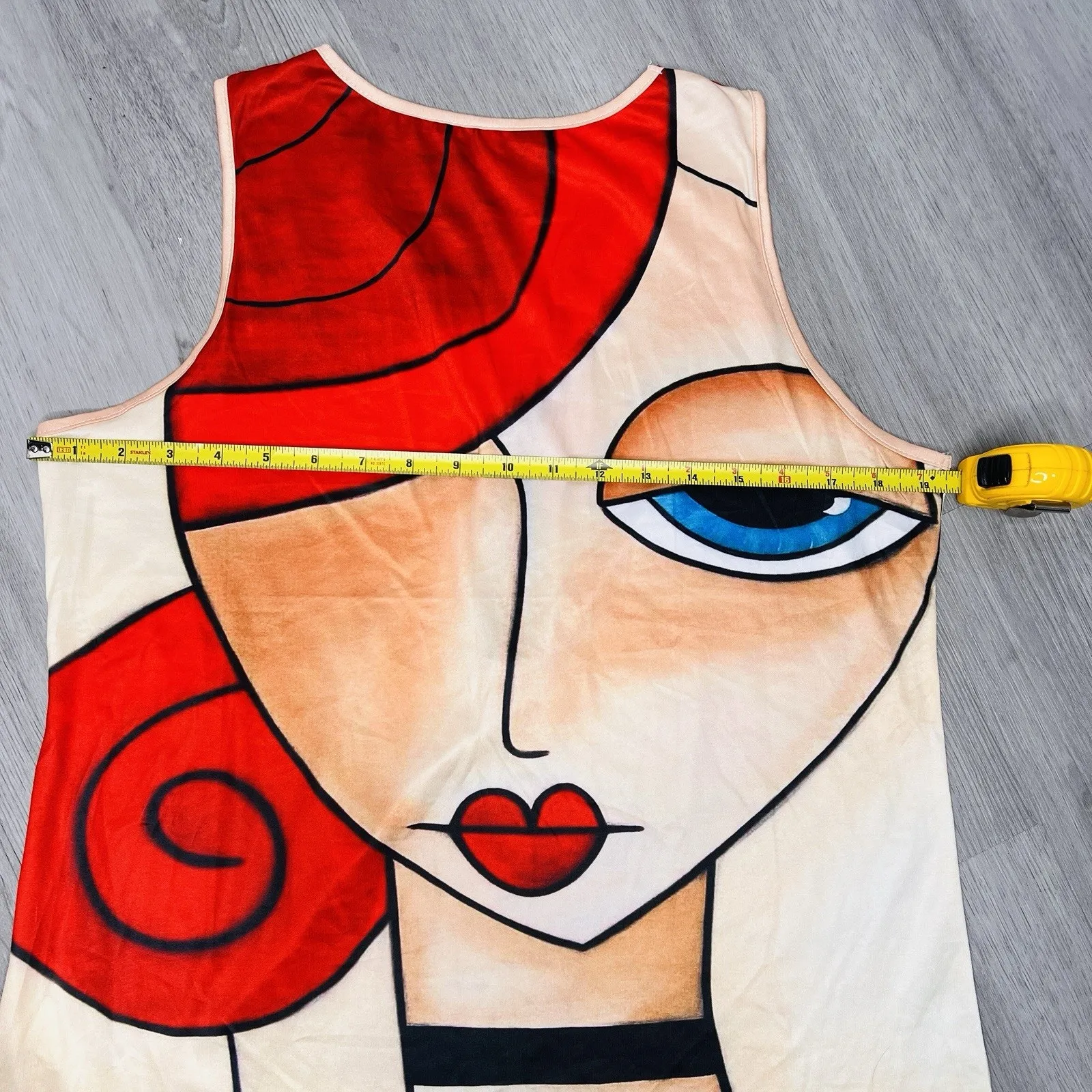 Sleeveless Top Red Head Graphic Design Shirt Size Large Tank Top - Image 6
