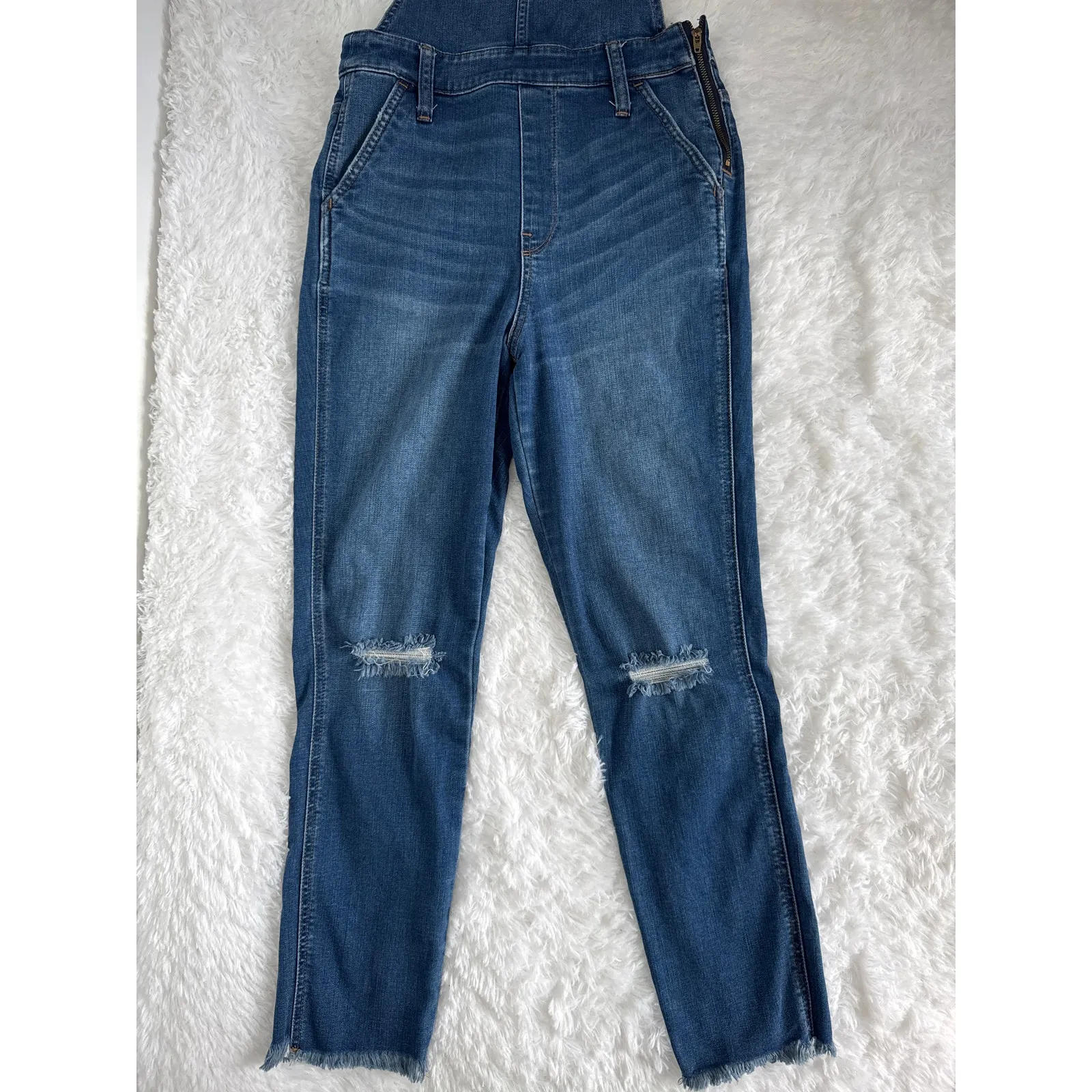 Madewell Denim Overalls Medium Wash Distressed Knees size ziper  Medium - Image 3
