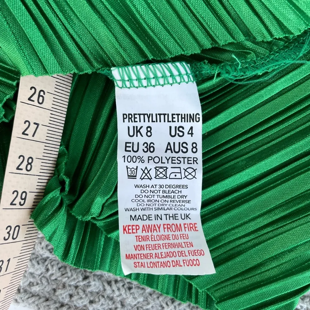 Pretty Little Things Bright Green Pleated Crop Top Size M NWT - Image 5