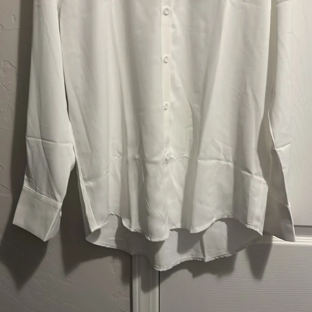 Women’s White Button down Top Size M - Image 3