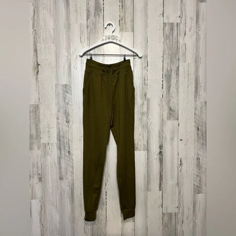 Green sweatpants  - Image 5