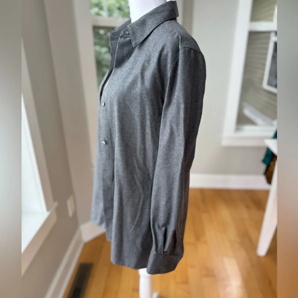 Vintage Country Shop Charcoal Gray Wool Flannel Button Down Shirt Shacket Small - Image 8