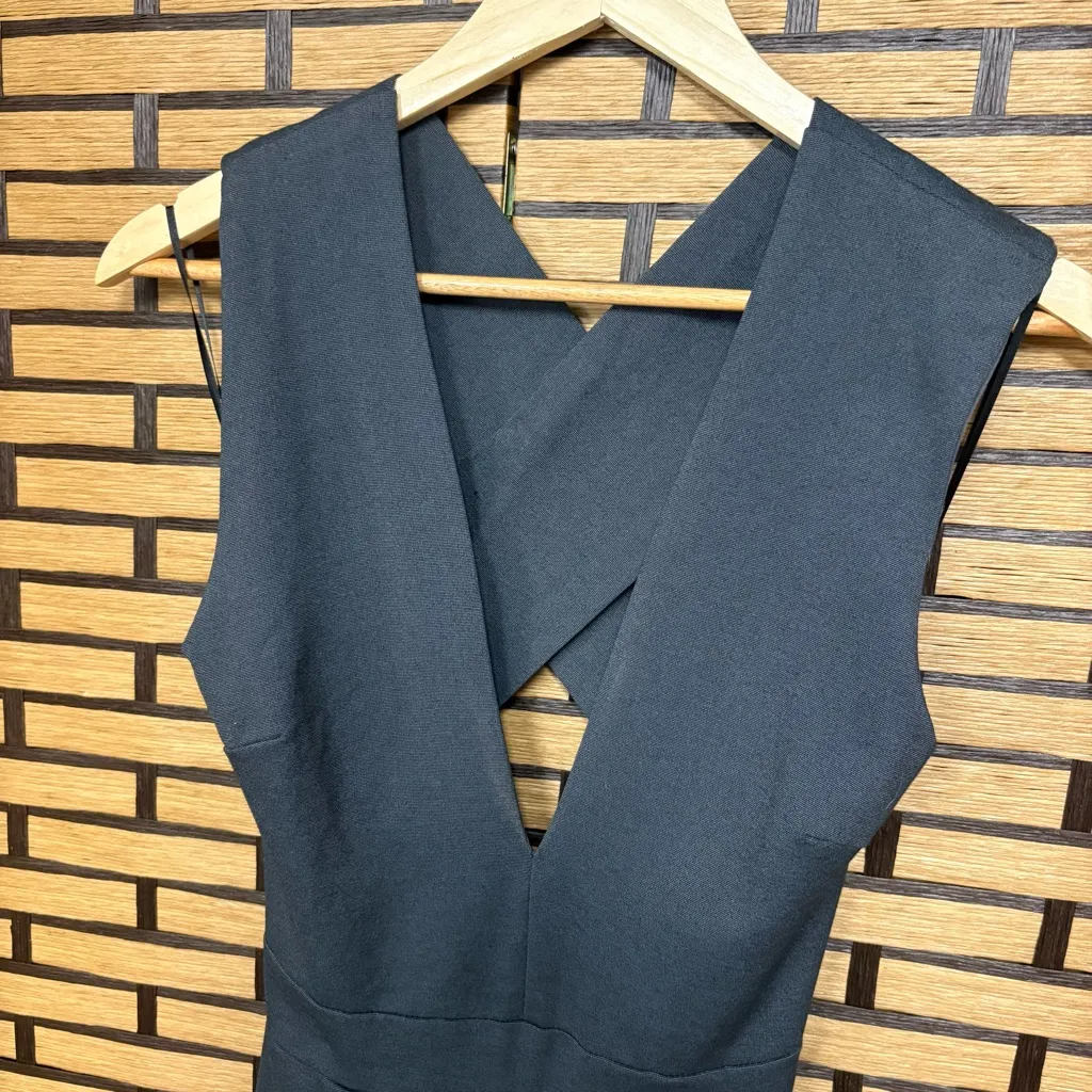Windsor Gray‎ Cross Over Back Romper Size Large - Image 3