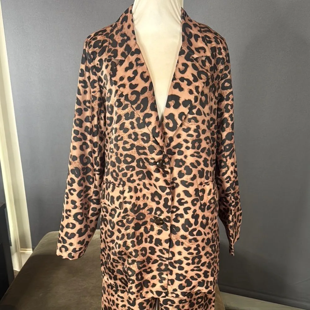 Women’s Lightweight Leopard Print 2 Piece Pant Suit Set Size M NEW Brown Size M - Image 2