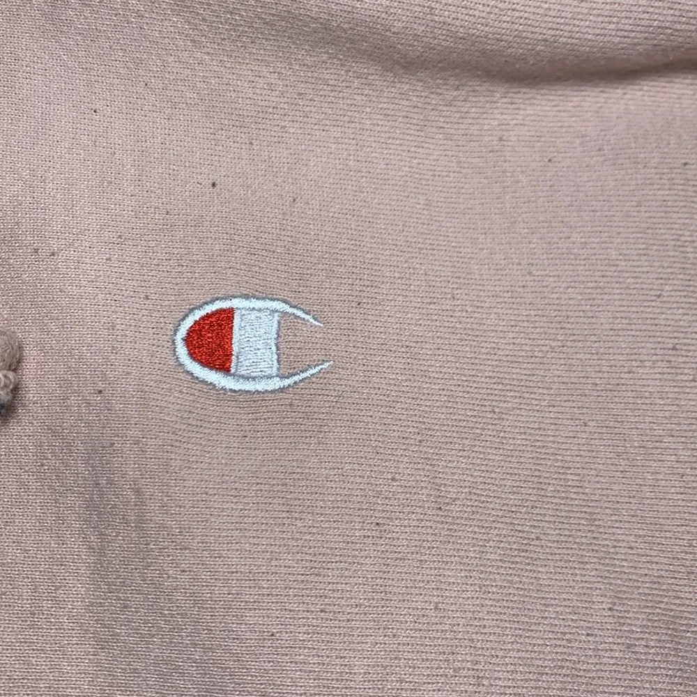 Champion UO Exclusive Classic C Patch Reverse Weave Hoodie Sweatshirt Medium - Image 3