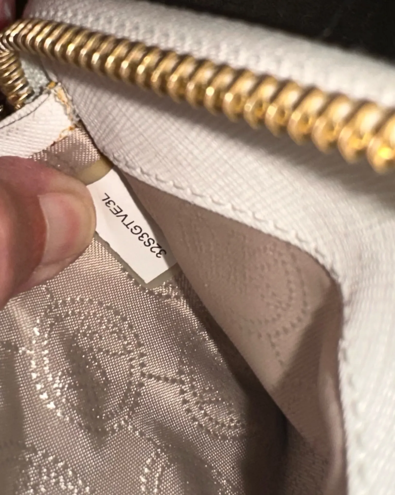 Michael Kors wallet - Image 3