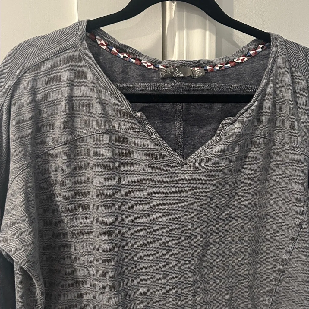 PrAna mixed media boxy grey activewear top Small retro base layer gorpcore retro - Image 3