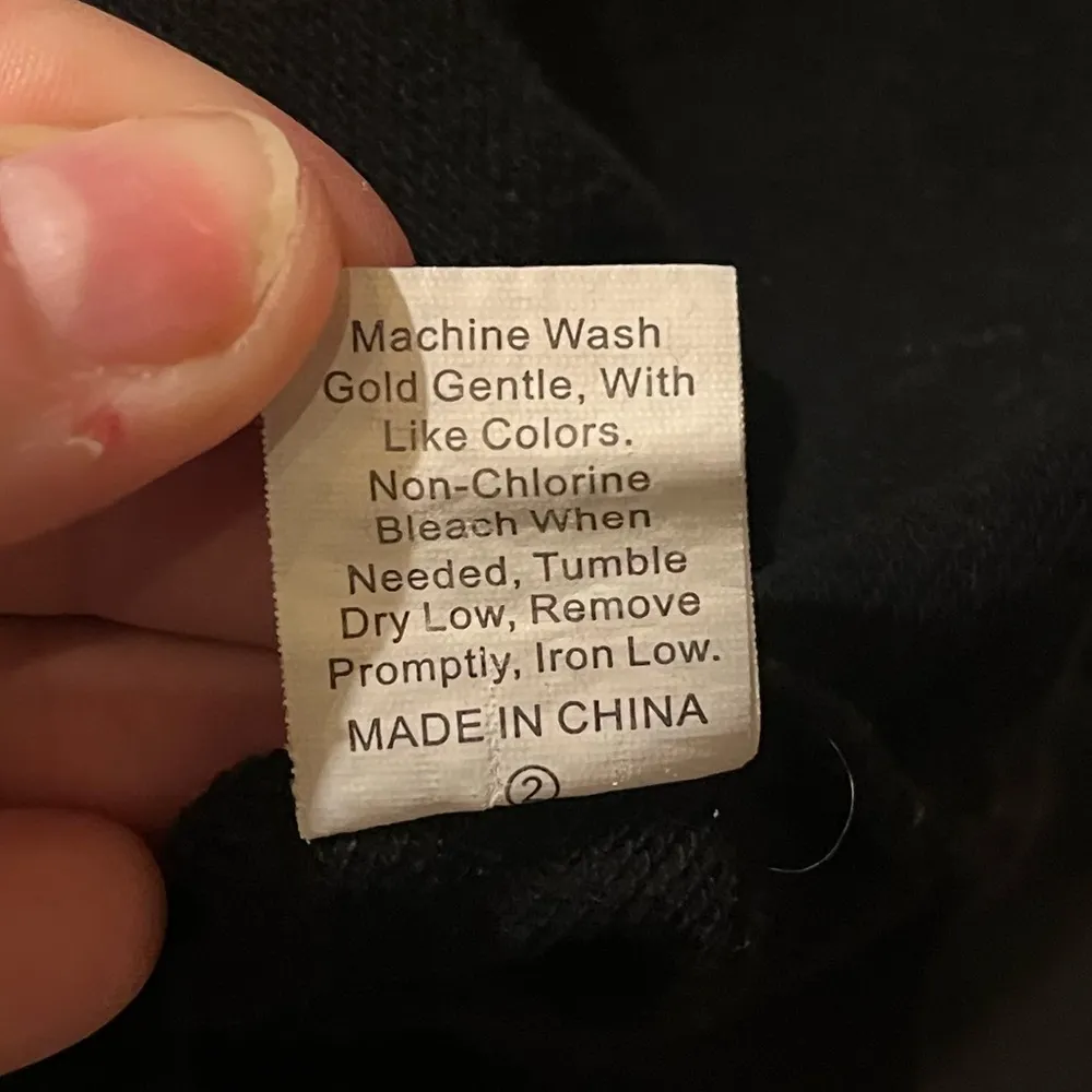 Black “I’d Rather Be Watching Grey’s Anatomy” Graphic Sweatshirt – Size M Size M - Image 5