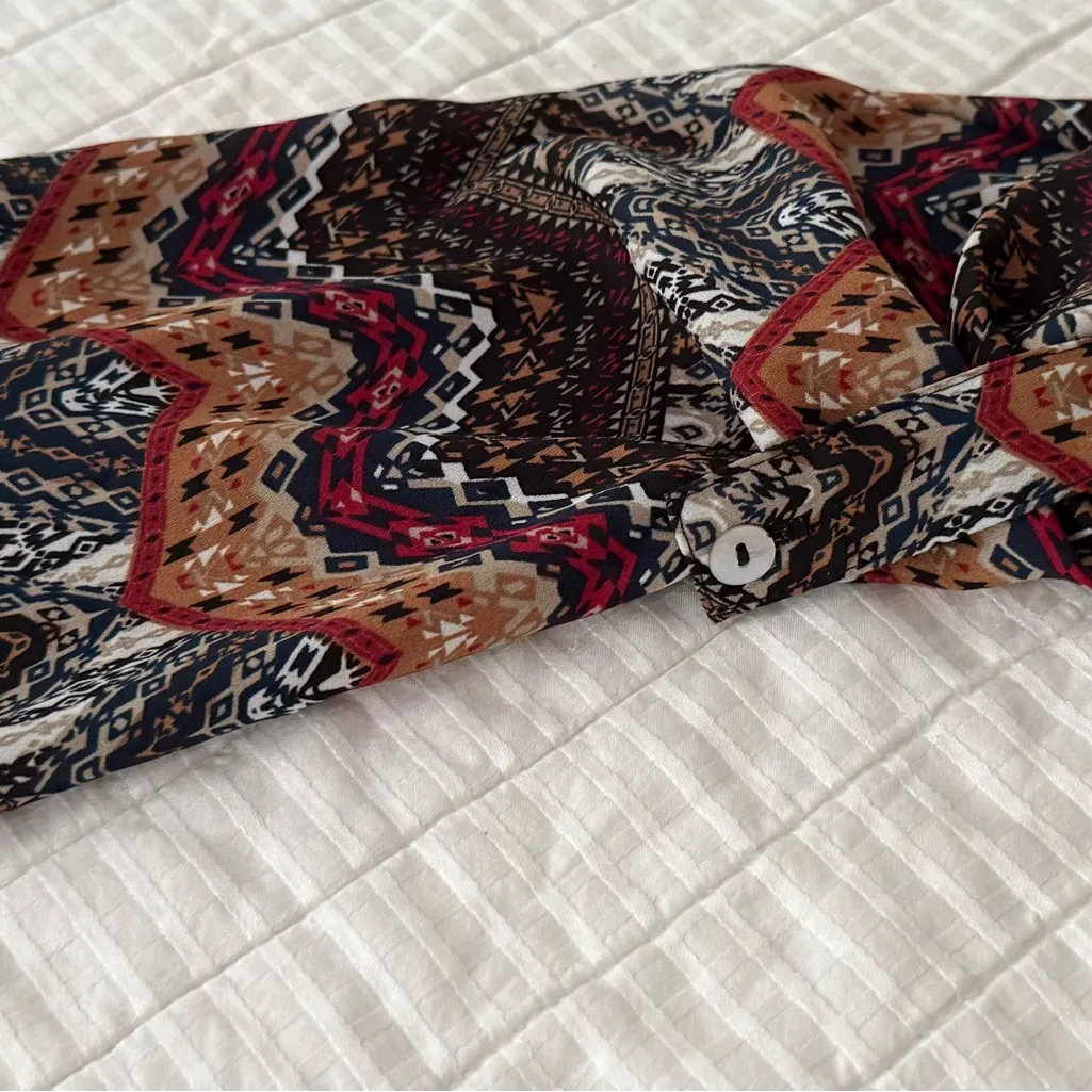 About A Girl  Multicolor Geometric Blouse - Image 6