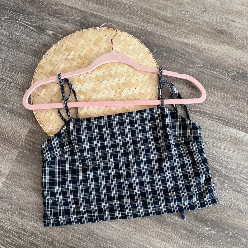 Brandy Melville John galt gingham Dena tie‎ tank - Image 2