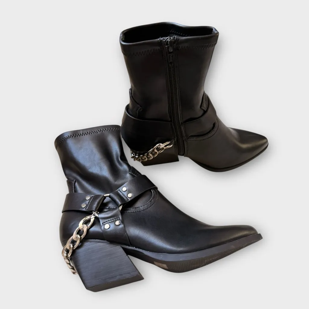 DV Dolce Vita Keeler Harness Moto Chain Heeled Boots (Black) Black Size undefined - Image 3
